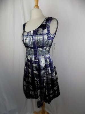 purple business attire