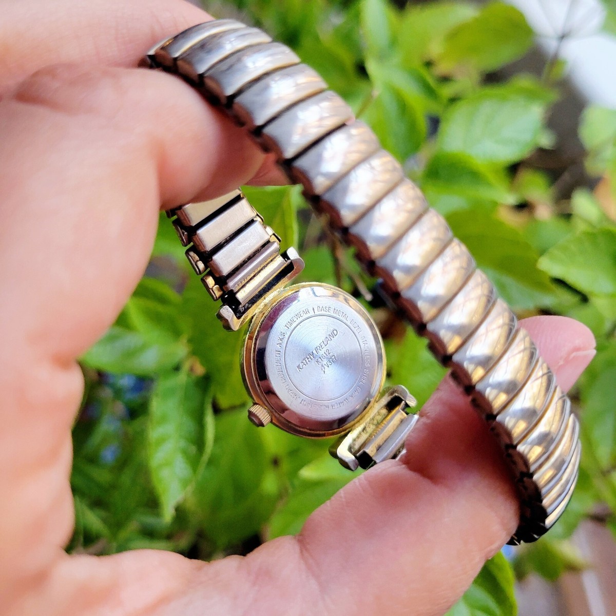 Vintage Kathy Ireland Mother of Pearl Gold Quartz Gold 