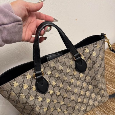 GG Supreme Monogram Bees Small Crossbody Tote Beige Oro Black - soft