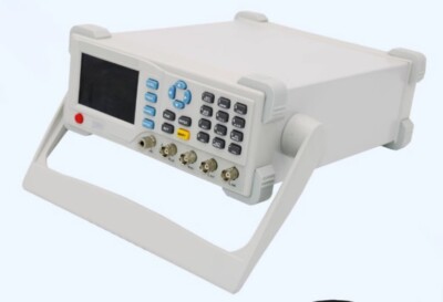 Benchtop LCR Digital Bridge 10Hz-10kHz 0.1V~2V Level Continuously Adjustable