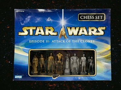 Star Wars Episode II Attack of The Clones Chess Set Board Game 2003 Boxed