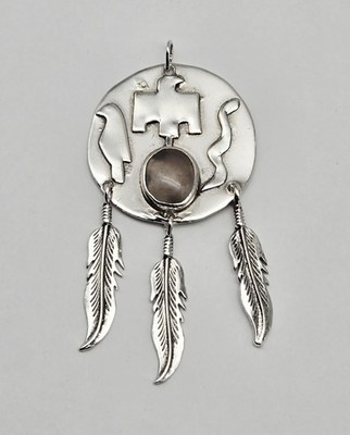 VTG Handmade Sterling Silver Native Pendant w/ Feathers & Opaque Gemstone 10.0g 