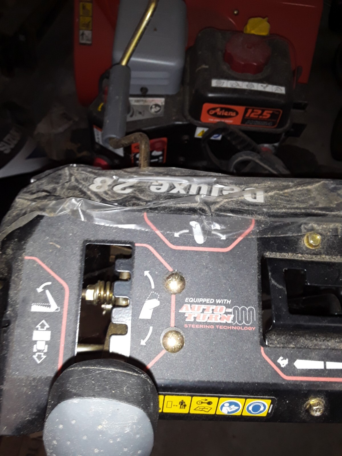 Ariens 921048 Deluxe 28" SHO Twostage 306cc Snow Blower 751058040684