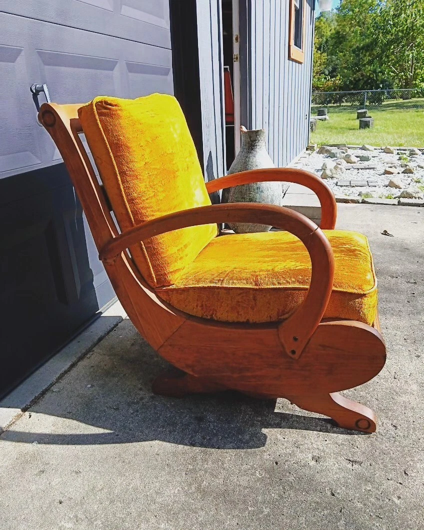 The velvet chair company 2025