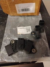 Camshaft and Crankshaft Position Sensor Kit - 2004-2008 Acura TL 37500 + 37840