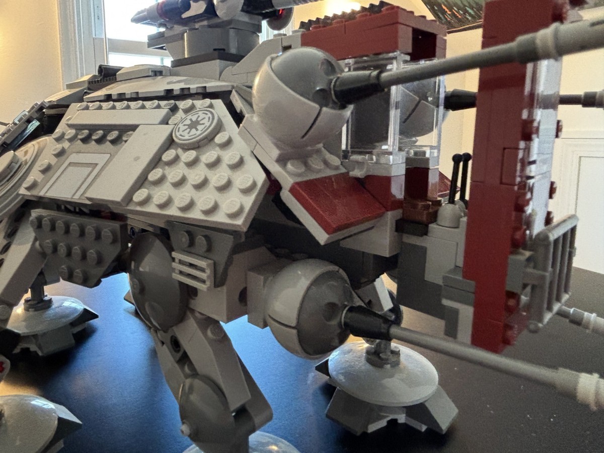 75019 LEGO Star Wars AT-TE (Build 100% Complete, No Minifigures 