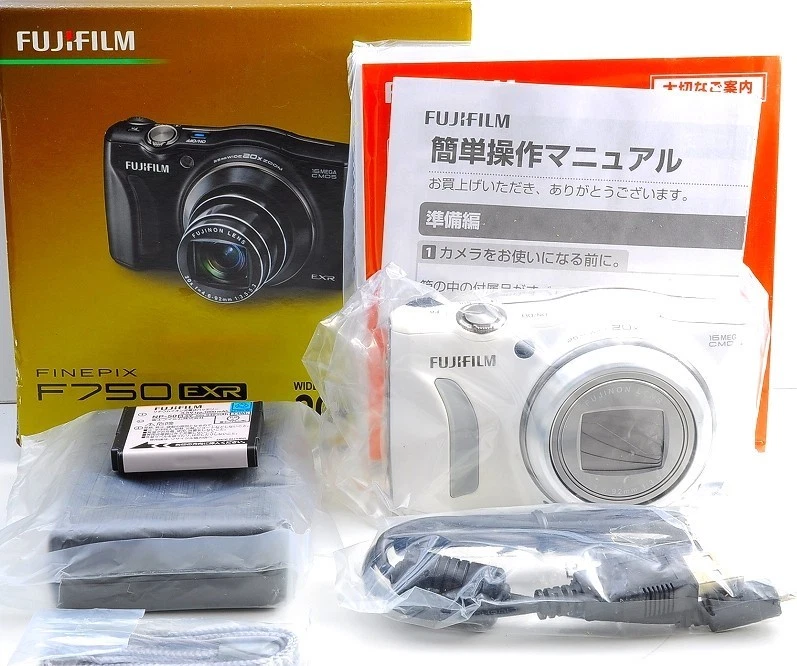 Fujifilm EXR 16メガピクセル　デジタルカメラ FUJIFILM デジタルカメラ 16 MEGA CMOS レッド EXR｜Yahoo!フリマ（旧