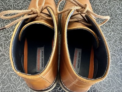 Hawke & Co Kalahari Burnished Brown Leather Chukka Boots Men  display picture 1