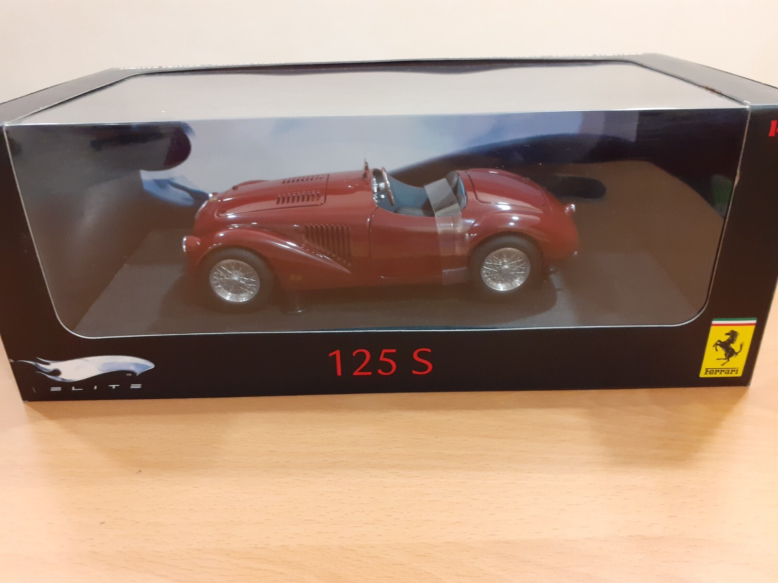 Foto 1 di 4