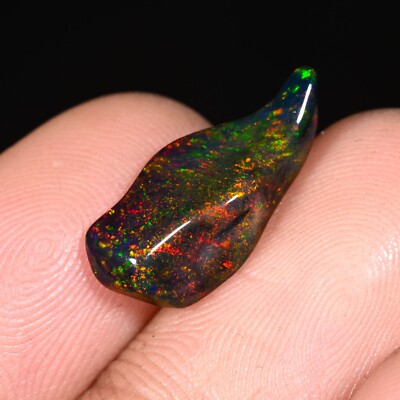 Äthiopische Schwarz Opal Nuggets Welo Poliert Rau Natürlicher Edelstein 2.60