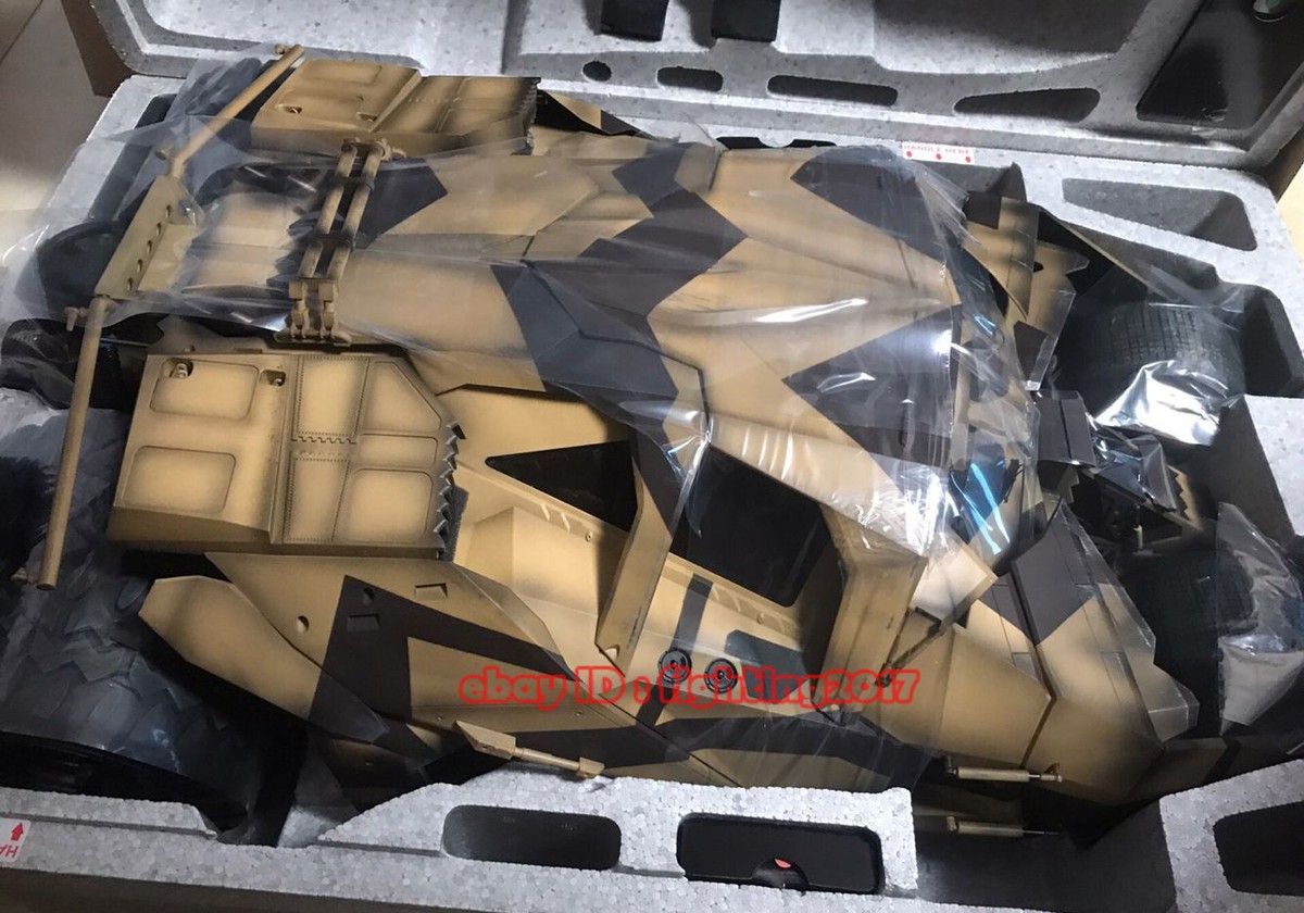 Hot Toys 1/6 MMS 184 Dark Knight Rises Batman Batmobile Tumbler
