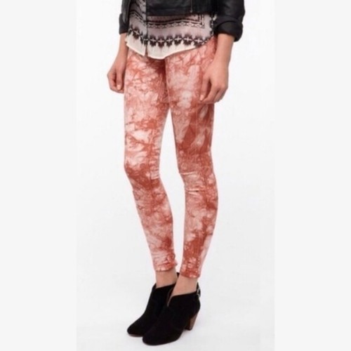 Urban Outfitters BDG Size 25 Tie Dye 