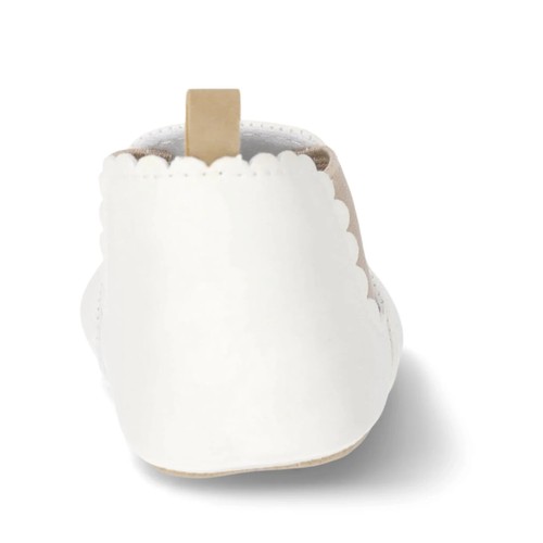 Carter's Child of Mine, White Baby Girl Chelsea Boots, size 3-6 months NEW - 第 8/20 張圖片