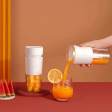 Portable mini blender