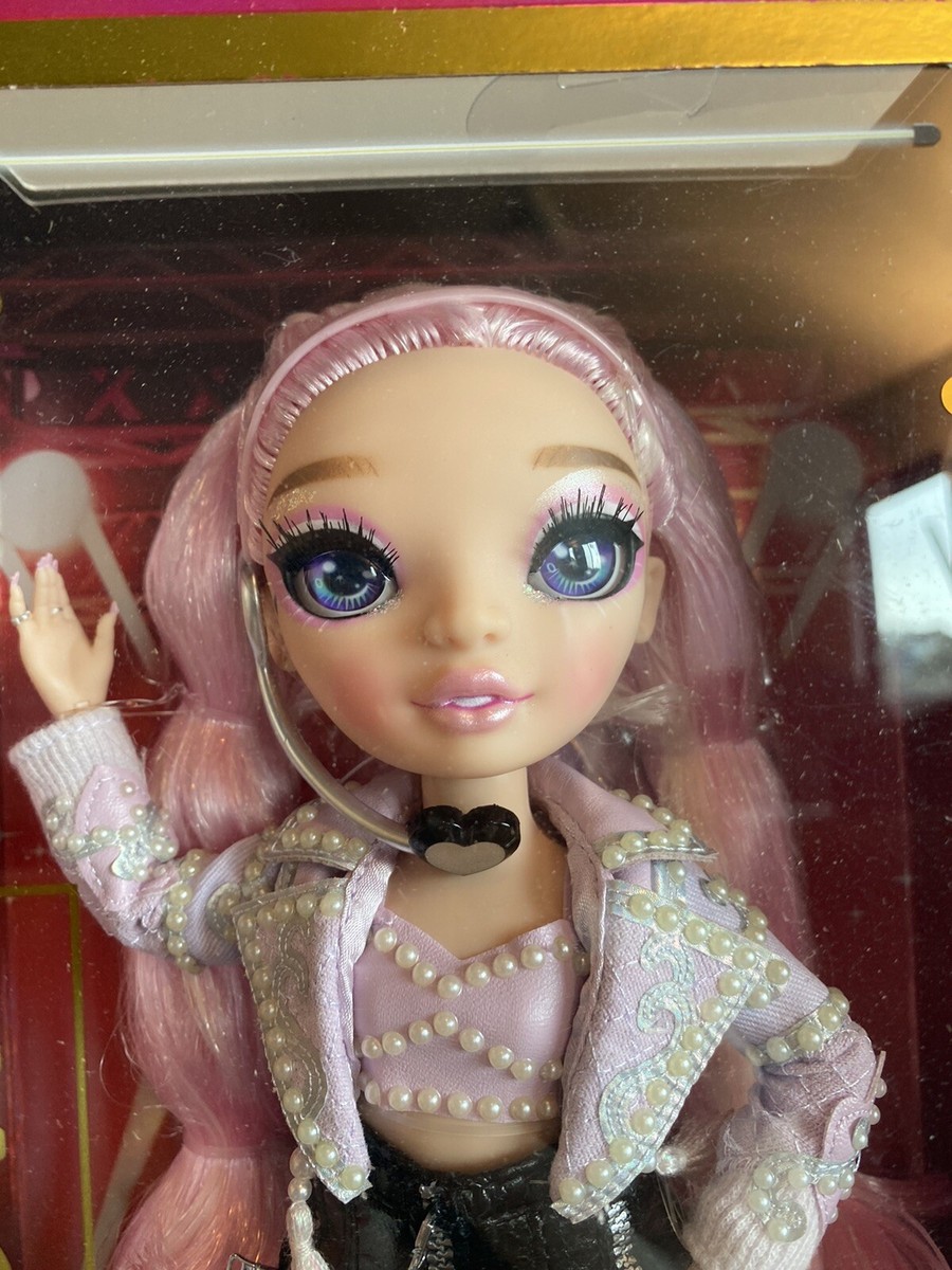 Rainbow High Minnie Choi Rainbow Vision Royal Three Fashion Doll K