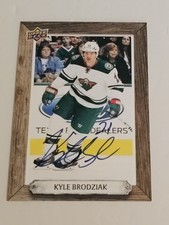 2025 Upper Deck Engrained Icons Kyle Brodziak Autograph – Beehive Signature – SP