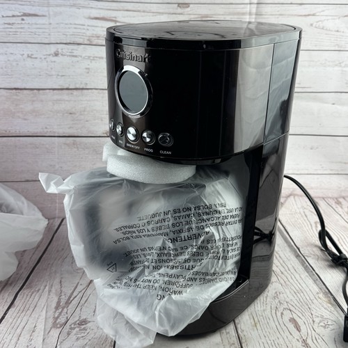 Cuisinart Caffettiera Programmabile 12 Tazze Brew Central Nero Acciaio Inox - Foto 3 di 8