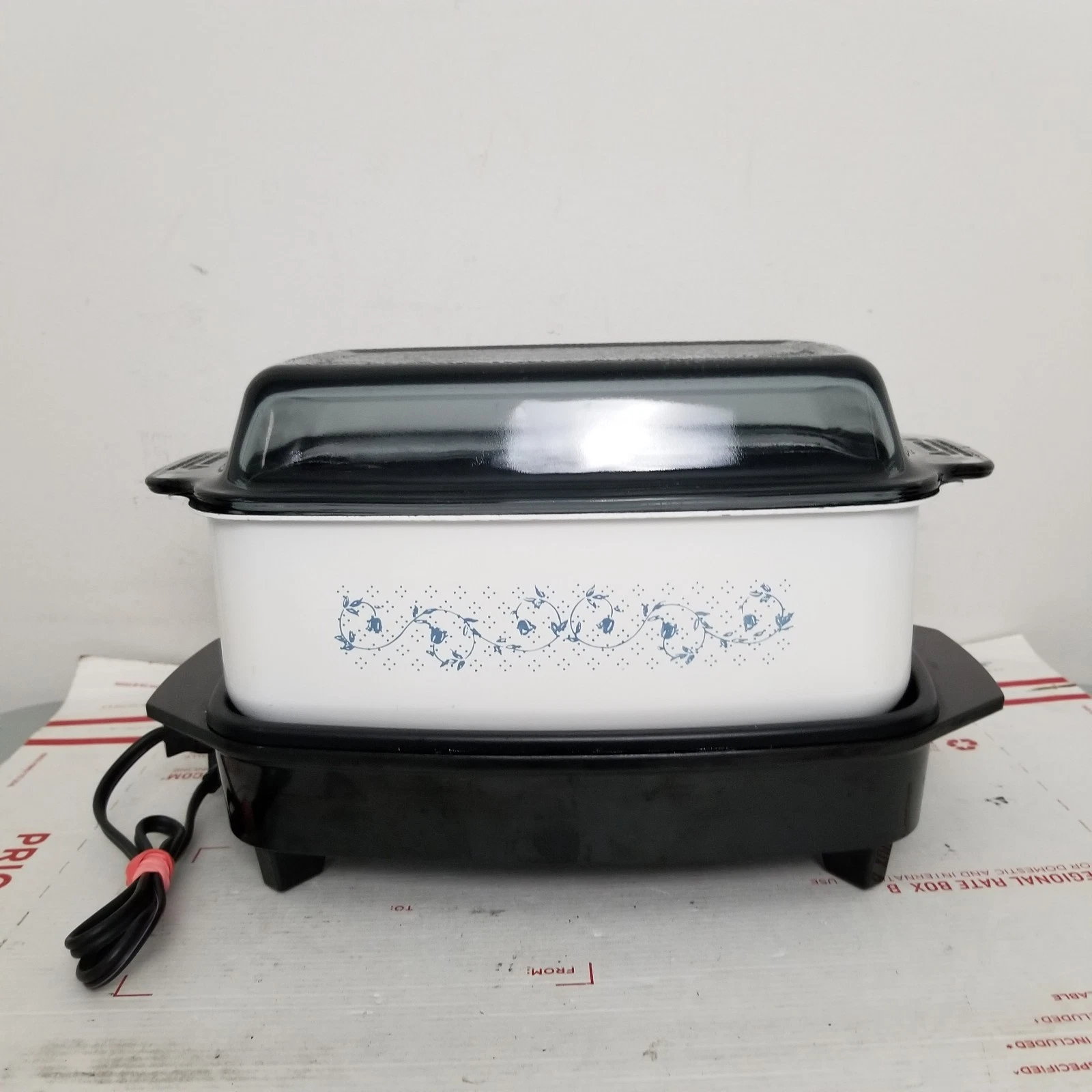 West Bend 4 Qt Slower Cooker with Glass Lid Blue Flowers Complete Tested 84624