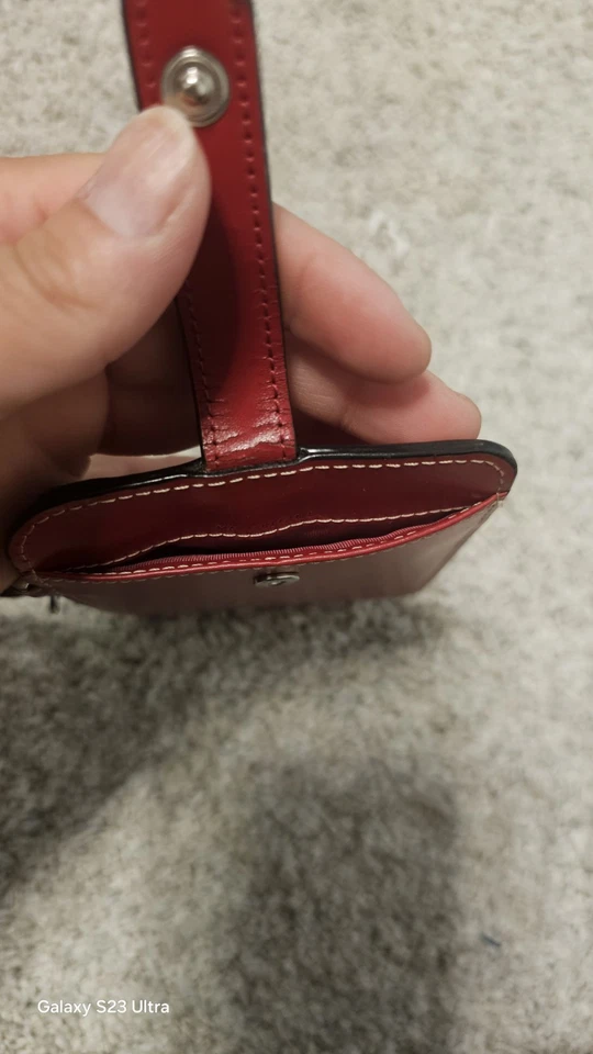 LODIS Audrey Cuero Rojo Teléfono Inteligente Identificación y Estuche para Tarjeta/Correa de Muñeca Desmontable Foto 4 de 4