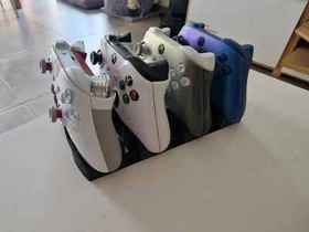 Xbox One / Series X / S Controller Stand Holder mount display organizer