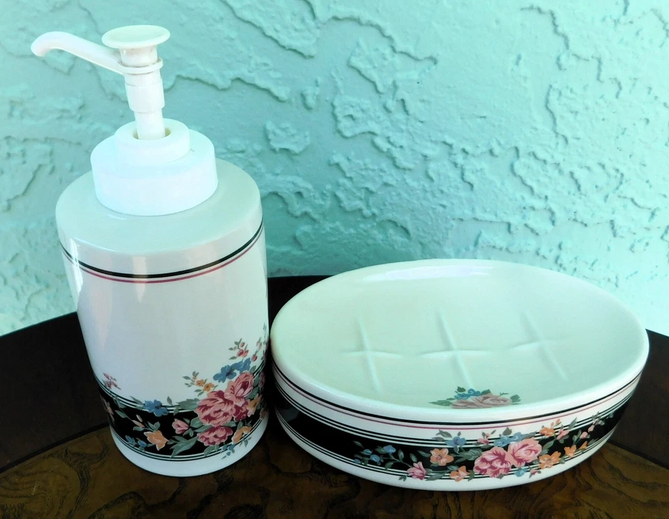 Dispensador de jabón y jabonera vintage Croscill Bathelle Fashions Japón Foto 3 de 3