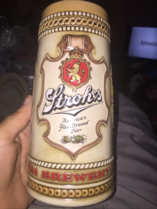 THE STROH’S BREWING COMPANY Heritage Series III BEER STEIN MUG Lion Brewing Co 