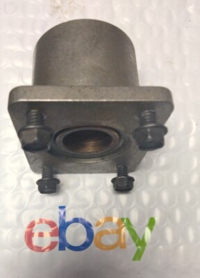 Toro 724 Snowblower 38072 Traction Hub Frame 88-0560 Spindle