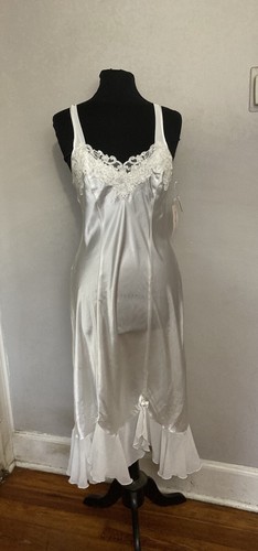 NWT Linea Donatella Satin Beaded Lace Neckline Midi Nightgown Medium Bridal