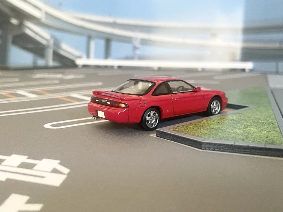 TOMYTEC Tomicarama Vintage 1/64 Daikoku Parking Area Mat A Nissan Silvia Q's S14 - Image 3 of 4