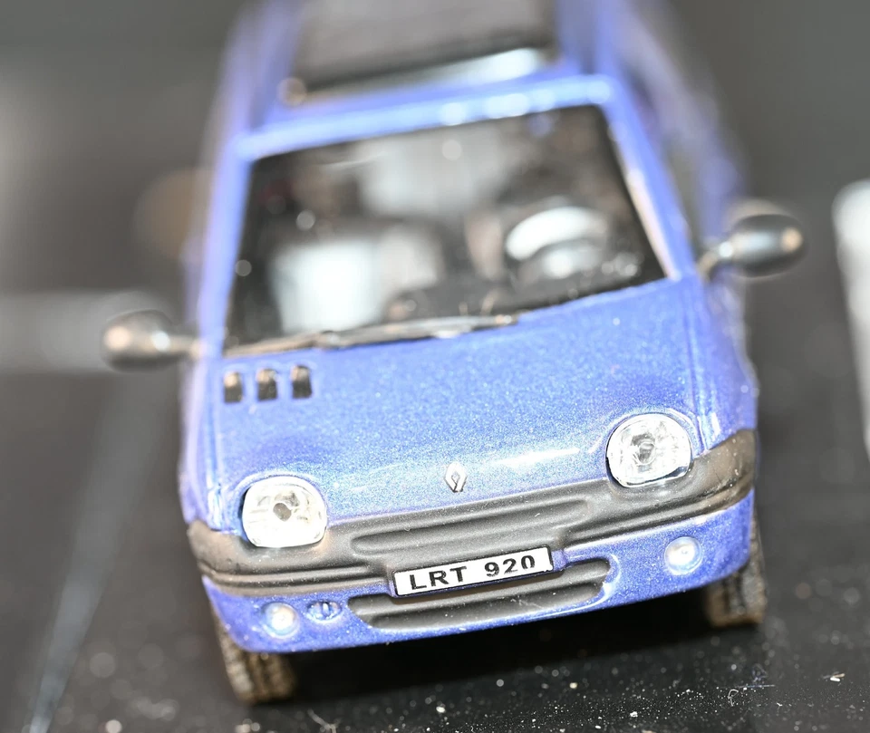 Renault Twingo Blue 1:43 Diecast Cararama Hongwell in box - Image 4 of 4