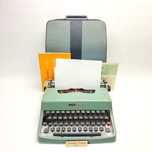 Olivetti Lettera 32 Typewriter | eBay