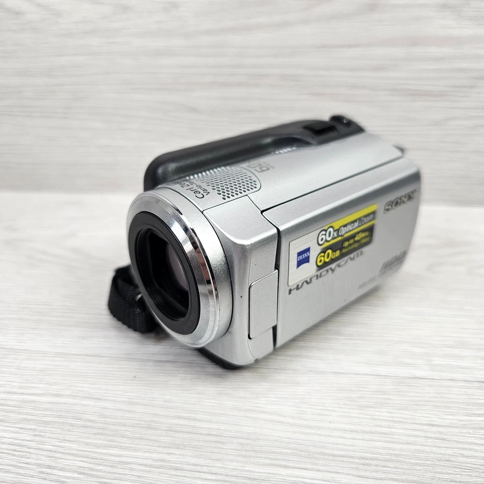 Sony Handycam DCR-SR37E 60GB HDD Camcorder - Silver + Battery / Charger / Case - Image 2 of 4