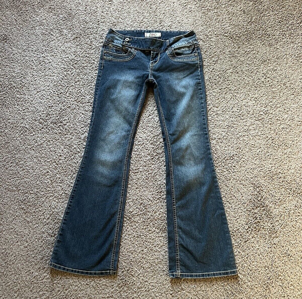 s-l1200.jpg s-l1200.jpg