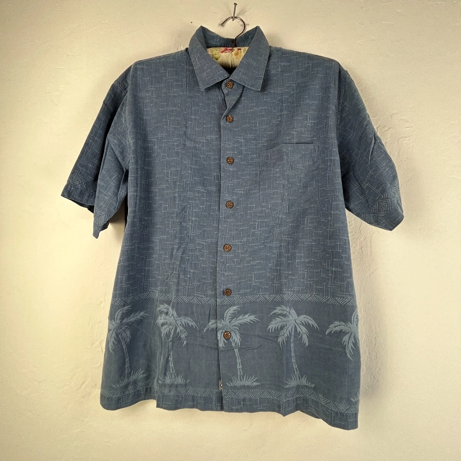 Quiksilver Edition Hawaiian Shirt Mens Medium Blue Button Up Comfort Silk Blend
