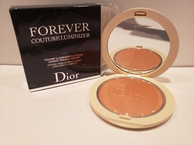 お値下げ歓迎！Dior ForeverCouture Luminizer 003 DIOR Diorskin Forever Couture Luminizer ~ 003 Lilac Mania