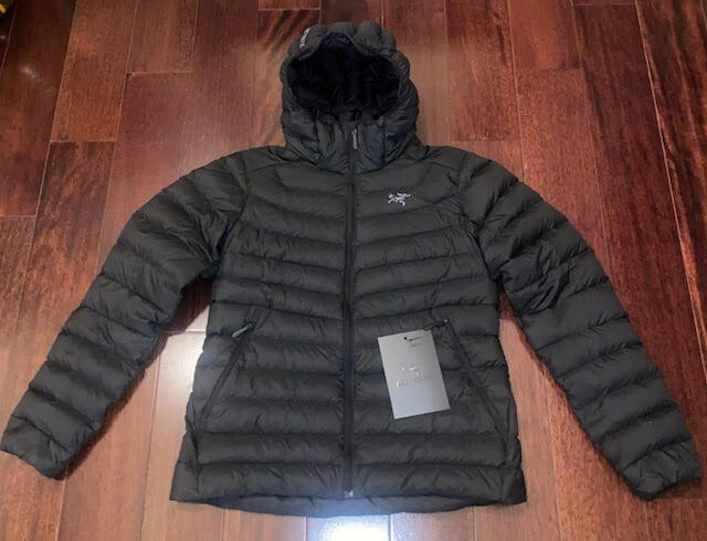 ARC'TERYX Felpa donna nera con cappuccio in cerio taglia small nuova e con etichette attaccate