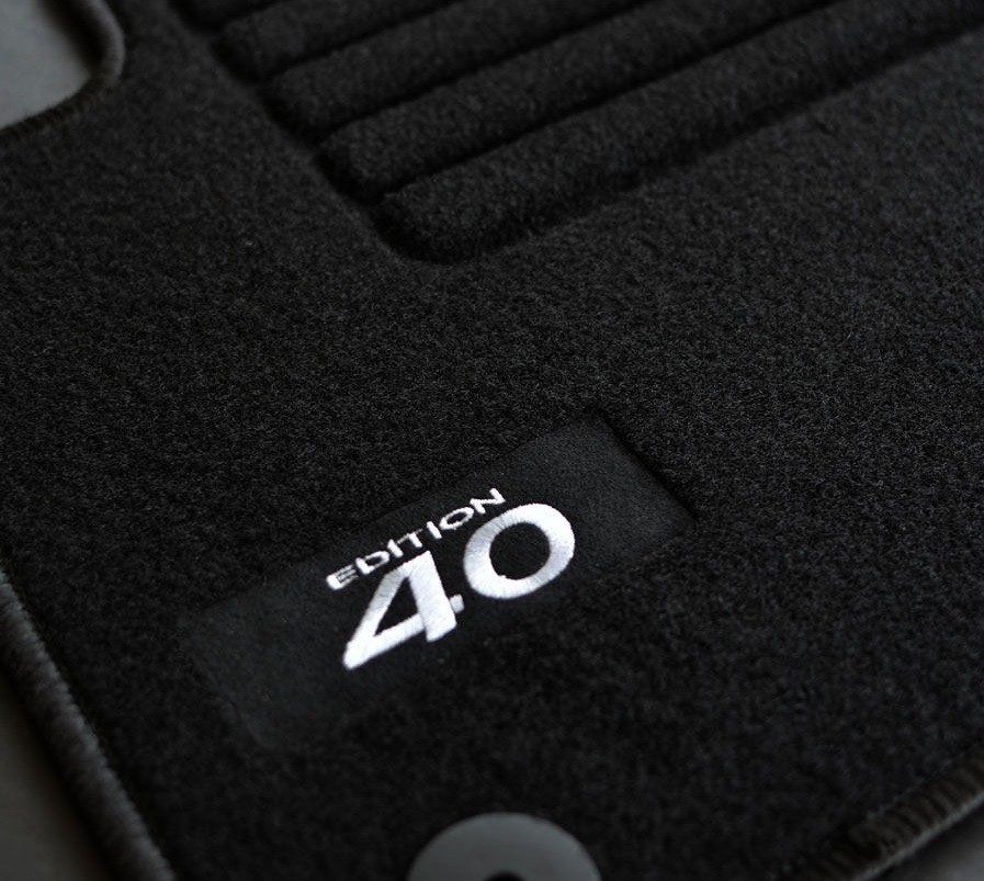 Tapis de sol en velours Volvo V40 idéal pour les trajets quotidiens et voyages