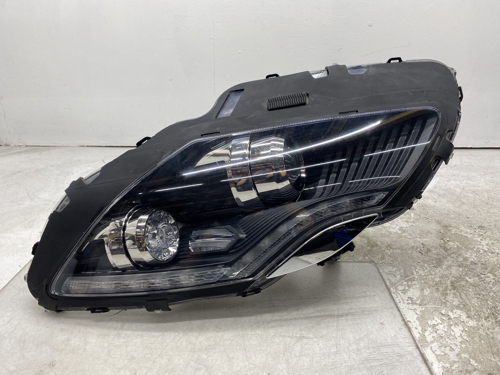 2011-2012 FISKER KARMA FRONT RIGHT BI-XENON HEADLIGHT LAMP W AUTO LEVELING OEM