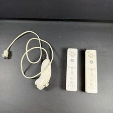 Official Nintendo OEM Wii Remote Wiimote Controller White X2 With Nunchuck Read