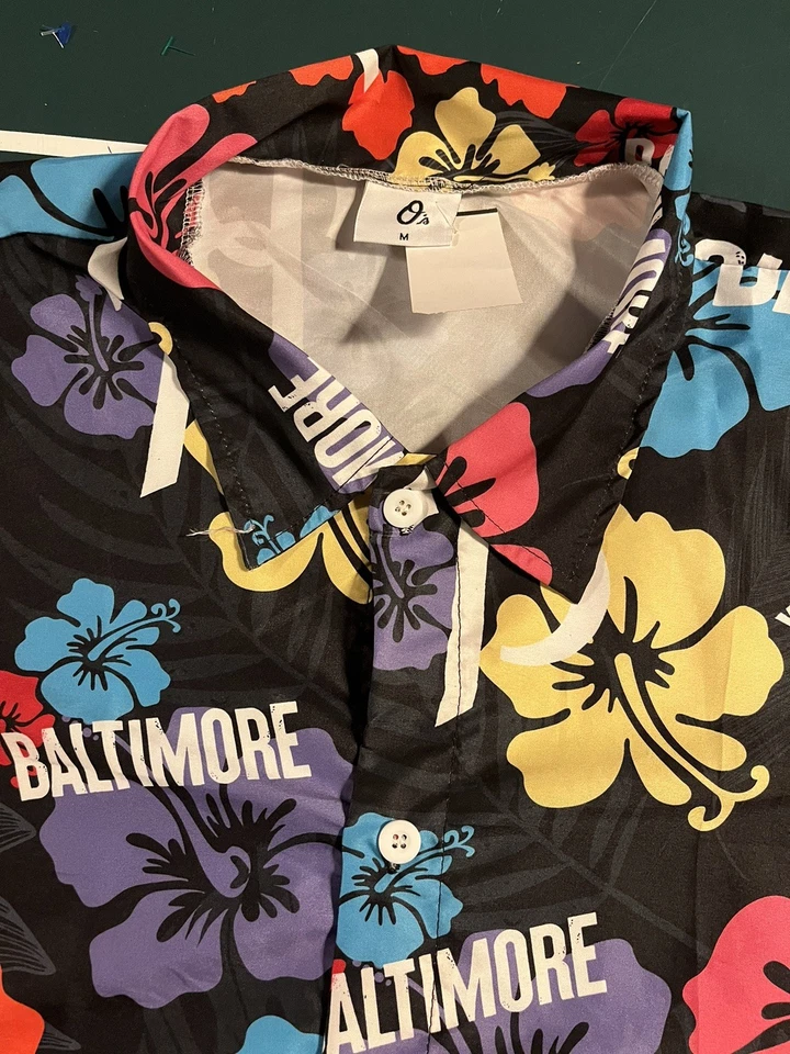 NEW Baltimore Orioles Hawaiian Shirt Giveaway MEDIUM City Connect MLB Floral - Image 3 of 4