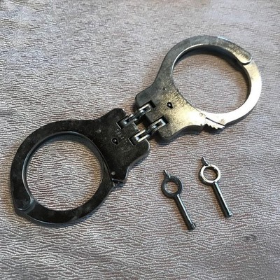 Genuine Peerless Handcuffs #28c611