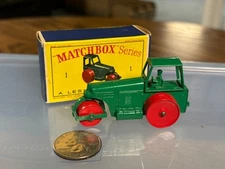 Matchbox Lesney #1- Aveling Barford Roller in Diesel Road Roller D-2 Box
