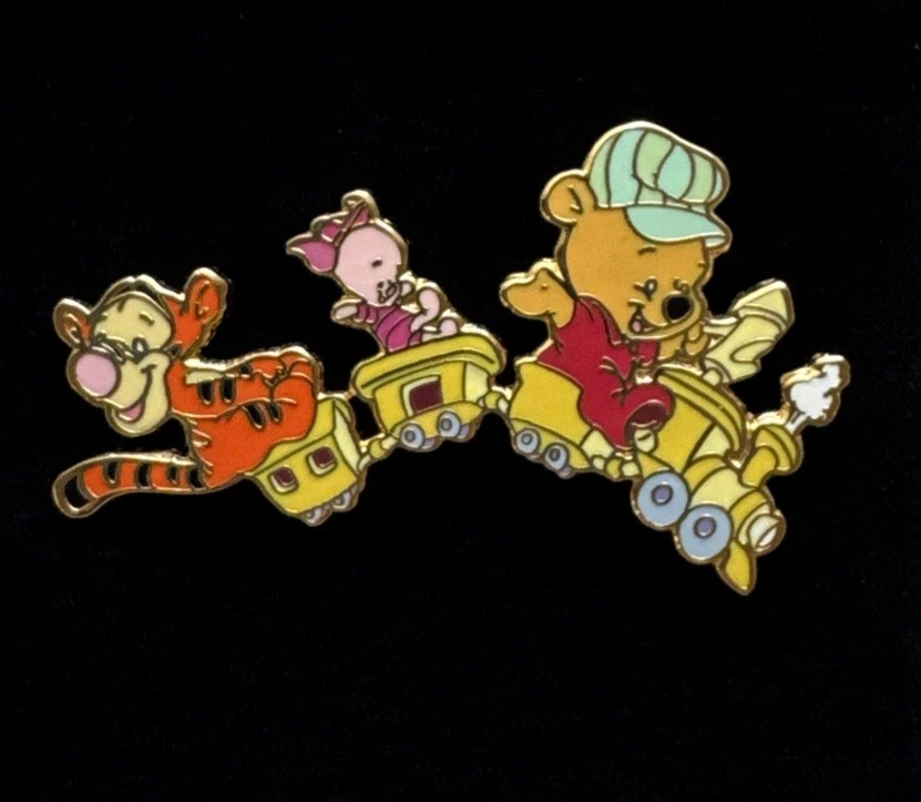 WDW プーさん エジプト ピンバッジ 連結チェーン 2004年 ヴィンテージ 2004 Contemporary Disney Pins, Patches & Buttons (1968-Now) for