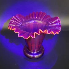 Scarce BEACON Glass Amberina Ruffle Top Ribbed Panel Vase - GLOWS (not Blenko)