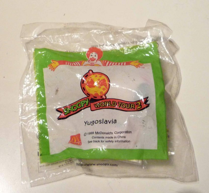 McDONALDS Snoopy World Tour 2 YUGOSLAVIA Toy Kids MINT 1999