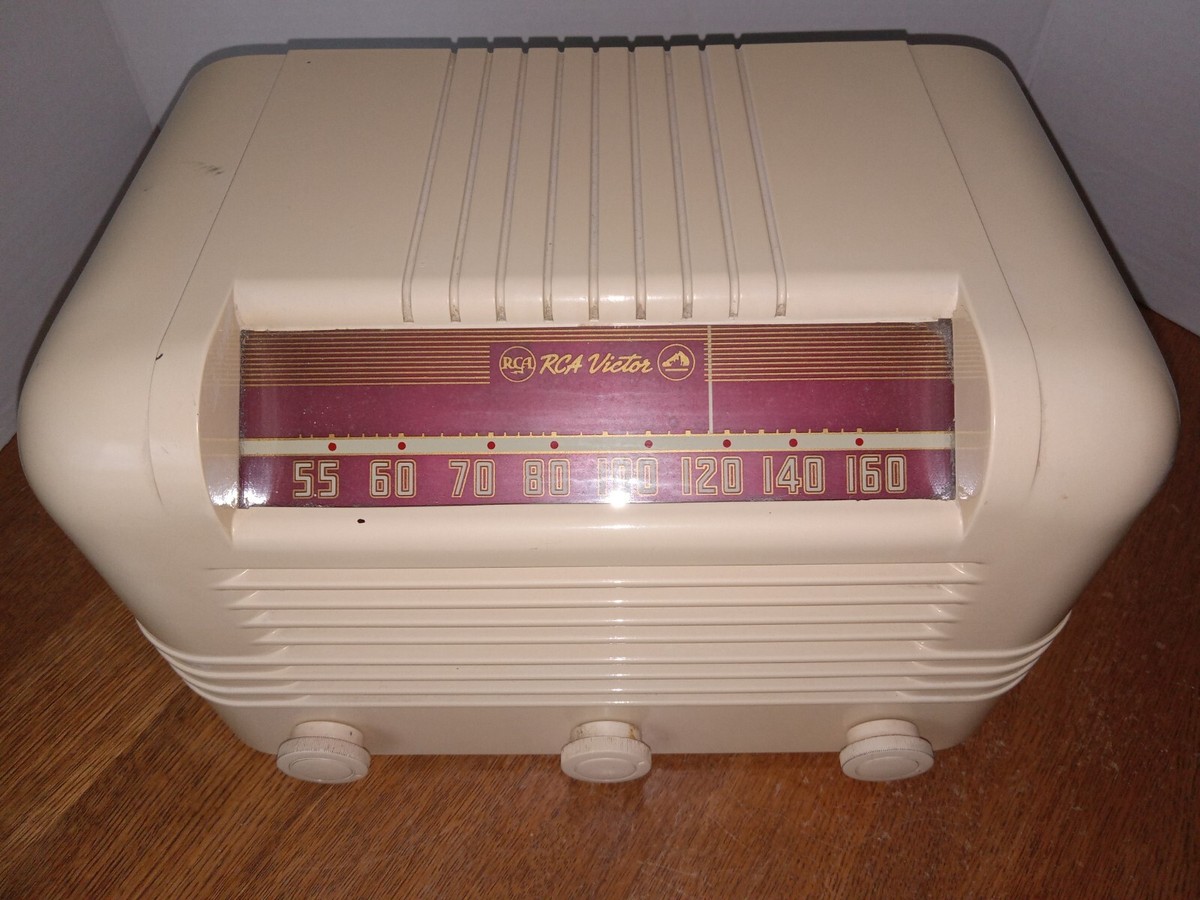 VERY RARE RCA VICTOR Model 56X2 Antique Tube Radio CREAM Bakalite