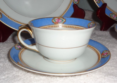 12pc PIRKEN HAMMER Lafayette 6 Cups & 6 Saucers Flowers Blue Rim Gold Trim Czech