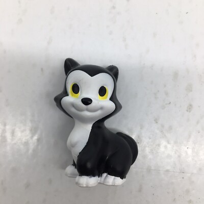 Disney Minnie Mouse Figure 6