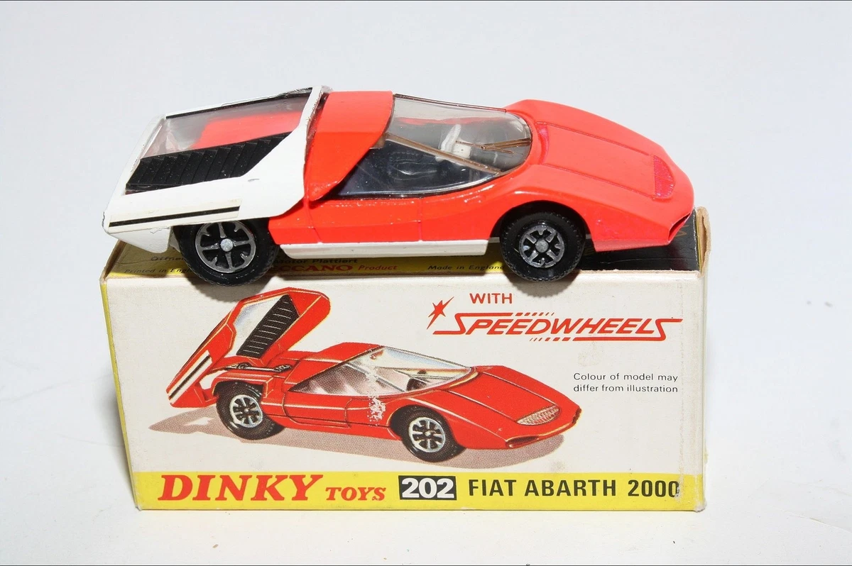 FIAT 600: VRAIE Dinky Toys dans sa vraie boite. EUR 100,00 - FR