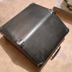 Vintage suitcase hard case for accordions 40 bass
